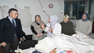 Esenyurt Belediye Başkan Vekili Aksoy, Sürekli Eğitim Merkezi kursiyerleriyle bir araya geldi