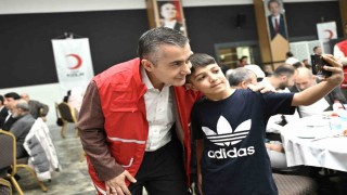 Esenyurtta yetimlere özel iftar düzenlendi