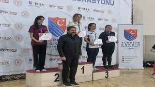 Eskişehirde Veteranlar V1 Erkekler Epe Türkiye Şampiyonası ödülleri dağıtıldı