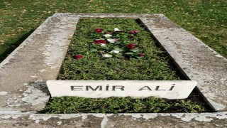 Eskişehirde yaşayan Bileciklilerden Söğüt Ertuğrulgazi Türbesinde bayram temizliği
