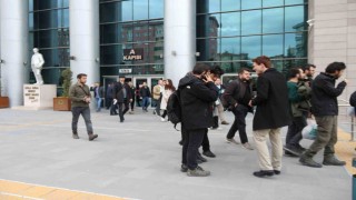 Eskişehirdeki izinsiz gösterilerde gözaltına alınan 14 şahsa yurtdışı yasağı