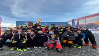 Eskişehirli sporculardan snowboard şampiyonasında büyük başarı