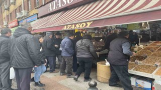 Esnaf yoğunluktan memnun