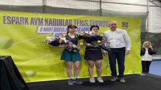 Espark AVMden 8 Mart Dünya Kadınlar Gününe özel tenis turnuvası