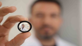Excimer lazer ve vitrektomi ile görme imkanı