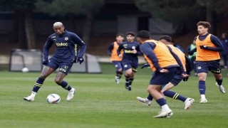 Fenerbahçe, milli oyuncularından yoksun çalıştı