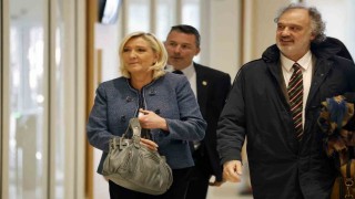 Fransada aşırı sağcı Le Pen yolsuzluktan suçlu bulundu, seçimlerde aday olamayacak