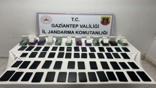 Gaziantepte 2,7 milyon TL değerinde kaçak telefon ele geçirildi: 2 gözaltı
