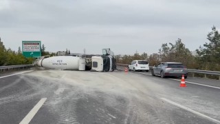 Gaziantepte kontrolden çıkan beton mikseri devrildi: 1 yaralı