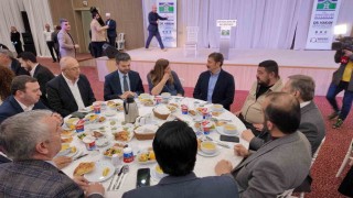 Gaziler, şehit yakınları ve STKlar Bahçelievler Belediyesinin iftarında bir araya geldi