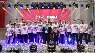 Gebzenin efeleri kupasına kavuştu