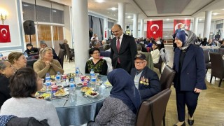 Gelibolu Kaymakamı, şehit ve gazi aileleriyle iftarda buluştu