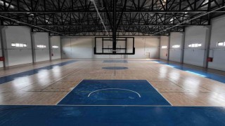 Gemlik Spor Salonu açılış için gün sayıyor