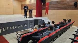 Germencik Belediyesi ilaçlama ekiplerine vektörle mücadele eğitimi verildi