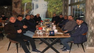 Gevaş Lisesinin mezunları iftarda buluştu
