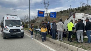 Hafif ticari araç takla attı, sürücü şans eseri kurtuldu