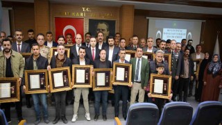 Hakkaride şehit ailelerine devlet övünç madalyası verildi