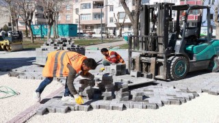 Haliliyede deforme olmuş yollar yenileniyor