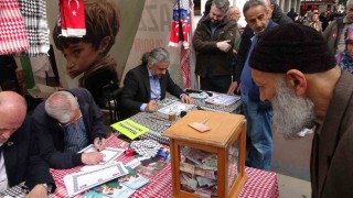 Hat sanatı ile Gazzeye yardım topladılar