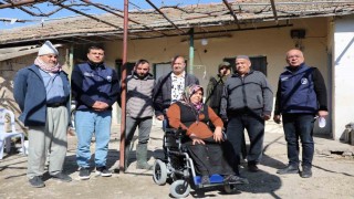 Hatay Büyükşehir Belediyesi, 4 engelli vatandaşa tekerlekli sandalye desteğinde bulundu