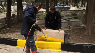 HBB, 15 İlçede Mezarlıkları Bakıma Aldı