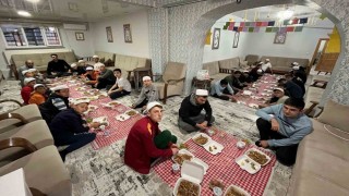 Hisarcık Kaymakamı Bahar, gençlerle iftarda buluştu