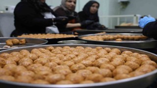 İhtiyaç sahiplerinin iftarı, gönüllülerin elinden