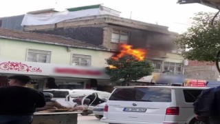 İkamet yangını korkuya neden oldu