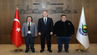 İnegöl Belediyesinden özel bireylere anlamlı doğum günü sürprizi