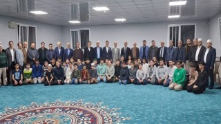 İş İnsanları hafızlar ile iftarda buluştu