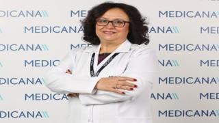 Işıltılı bir cilt için su tüketimi önemli