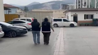 İskenderunda günübirlik evde fuhuş yapan 2 şahıs yakayı ele verdi