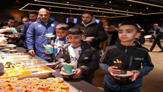 İskoç ekibi Rangers, stadyumda iftar organizasyonu düzenledi
