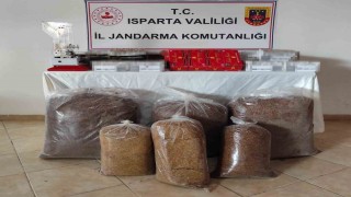 Ispartada 71 bin 520 makaron ve 57 kıyılmış tütün ele geçirildi