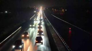 İstanbula dönüş: Tekirdağda trafik yoğunluğu