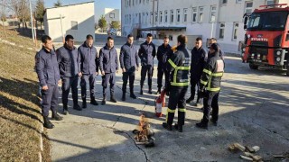 İtfaiye ekiplerinden jandarma personeline yangın eğitimi