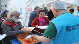 İzmir Cumhuriyet Başsavcılığından örnek proje: Yükümlülerden 2 bin kişiye iftar