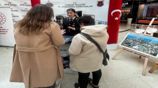 Jandarma ekiplerinden 8 Martta kadına şiddetle mücadele bilgilendirmesi
