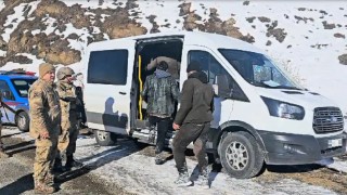 Jandarma Erzurumda 35 düzensiz göçmeni yakaladı