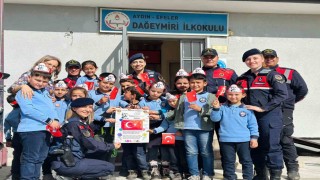 Jandarma ilkokul öğrencileri ile bir araya geldi