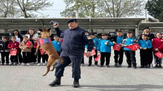 Jandarma ilkokul öğrencilerini ağırladı