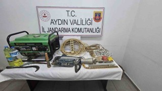 Kaçak kazı yaparken suçüstü yakalandılar