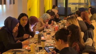 Kadınlar seramik ve boyama etkinliğinde hünerlerini gösterdiler