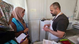 Kadınlar ‘Zimem defteri geleneğiyle borçları kapatıyor