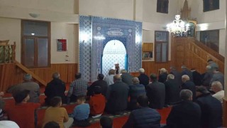 Kadir Gecesinde Aydında dualar semaya yükseldi