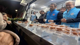 Kadir Gecesinde dualar semaya yükseldi