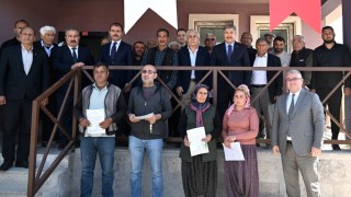 Kadirli'de 32 Deprem Konutu Hak Sahiplerine Teslim Edildi