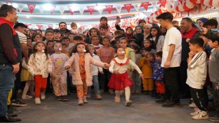 Kahta Belediyesi Ramazan Çarşısında duygusal ve renkli anlar
