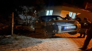 Karacaören Barajında kaçak avcılara suçüstü: Kaçarken araçlarında mahsur kalıp yakalandılar