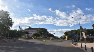 Karacasuda okul bahçeleri otopark olarak kullanılacak